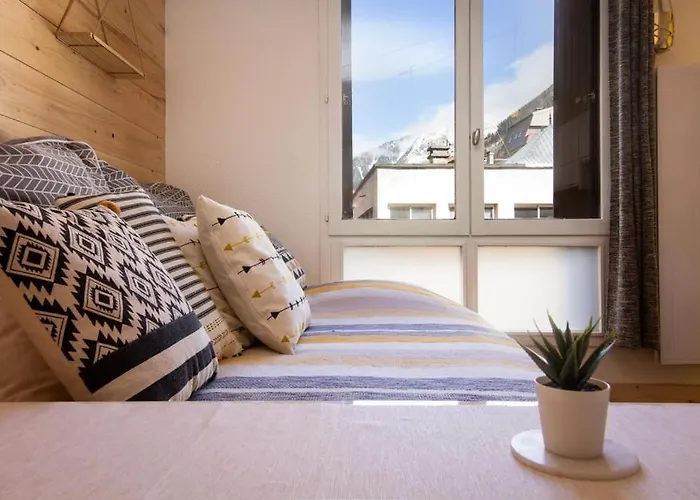 Chailloud - Modern 2pax - Lively Area - Tv Wifi