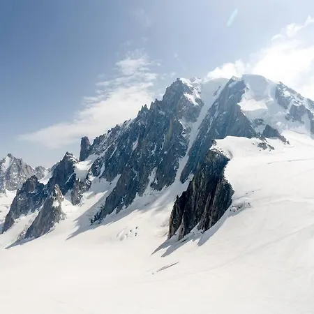 Chailloud - Modern 2pax - Lively Area - Tv Wifi Chamonix