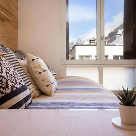 Chailloud - Modern 2pax - Lively Area - Tv Wifi