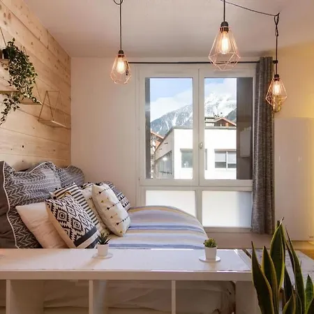 Chailloud - Modern 2pax - Lively Area - Tv Wifi * شامونكس