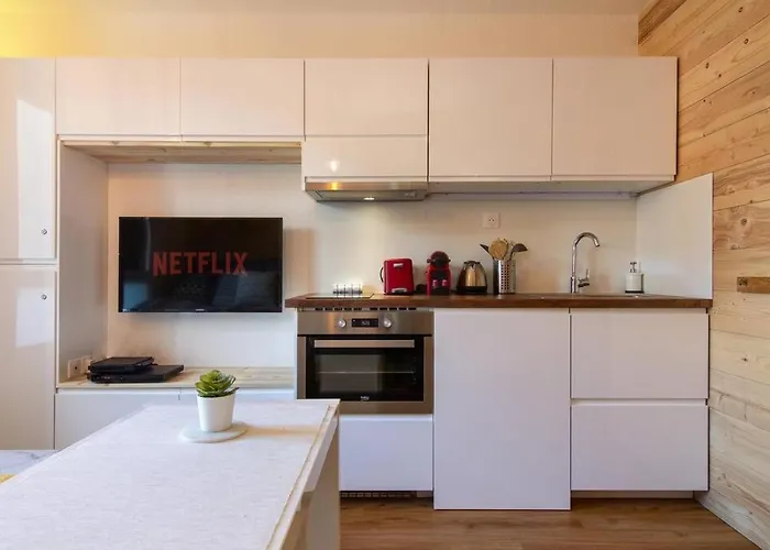 Chailloud - Modern 2pax - Lively Area - Tv Wifi * Chamonix